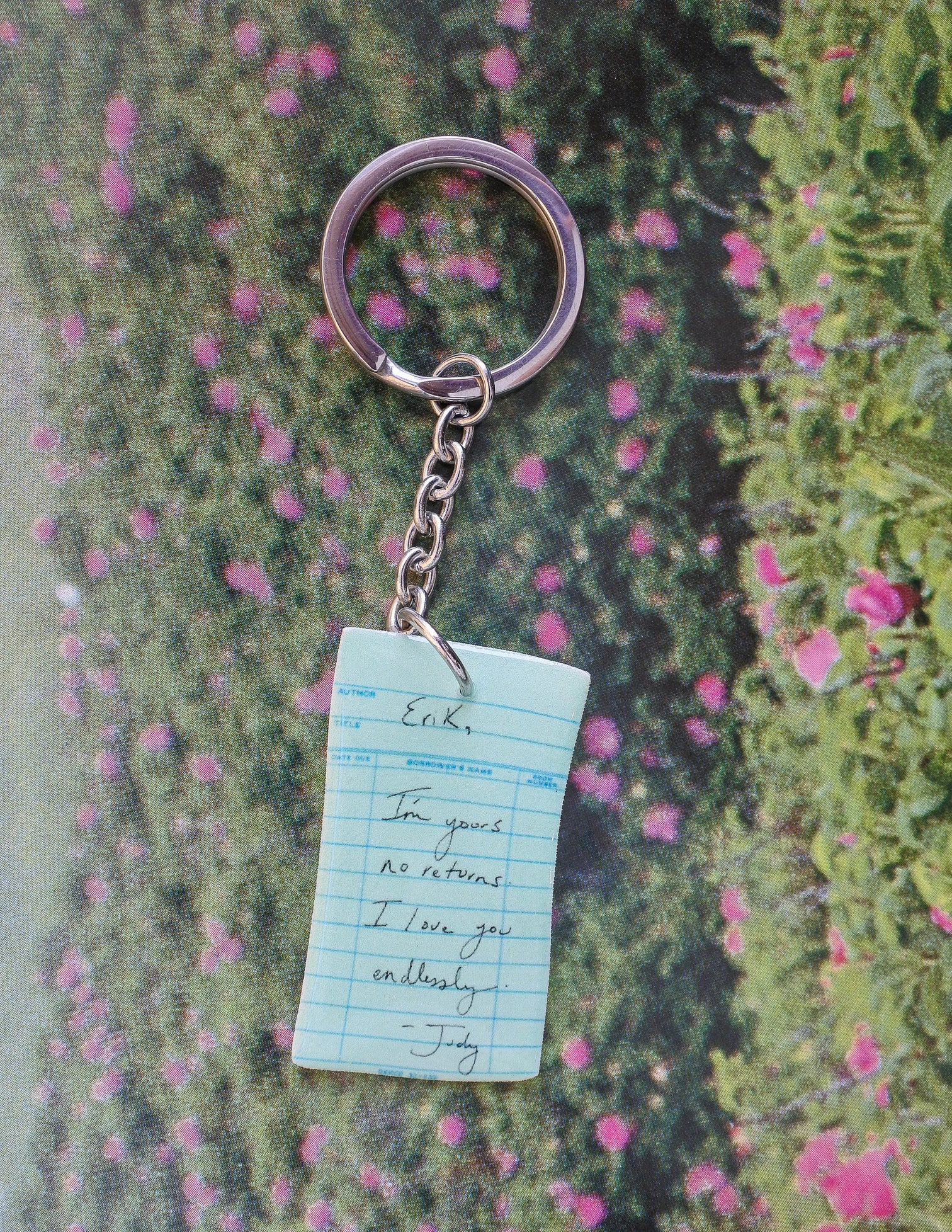 write your own ~ between the lines keychain – Haricot Vert