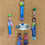 paper doll lapel pin - pick your picto-charms™