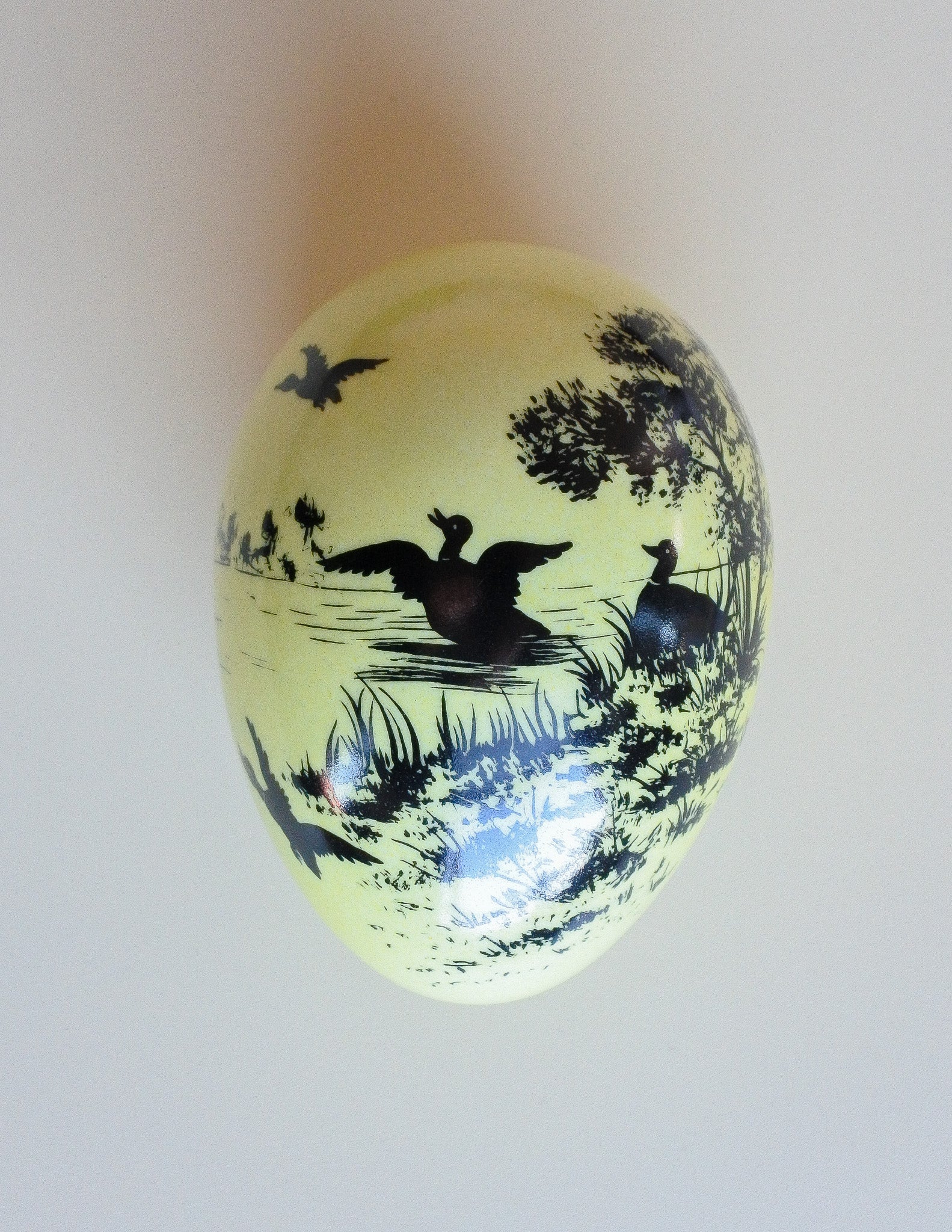 Vintage Limoges Pretty Pond Trinket Box